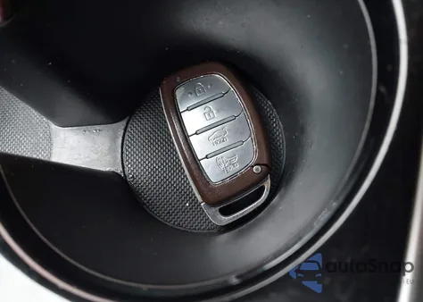 2018 Hyundai Sonata Sport z USA, uszkodzony, nr VIN 5NPE34AF6JH659194